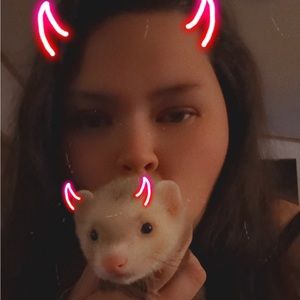 Meet your Posher, Kasandra